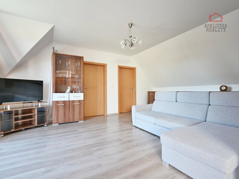 NUPAKY - PRAHA VÝCHOD, BYT 3+1, 76 m² S PARKOVACÍM STÁNÍM