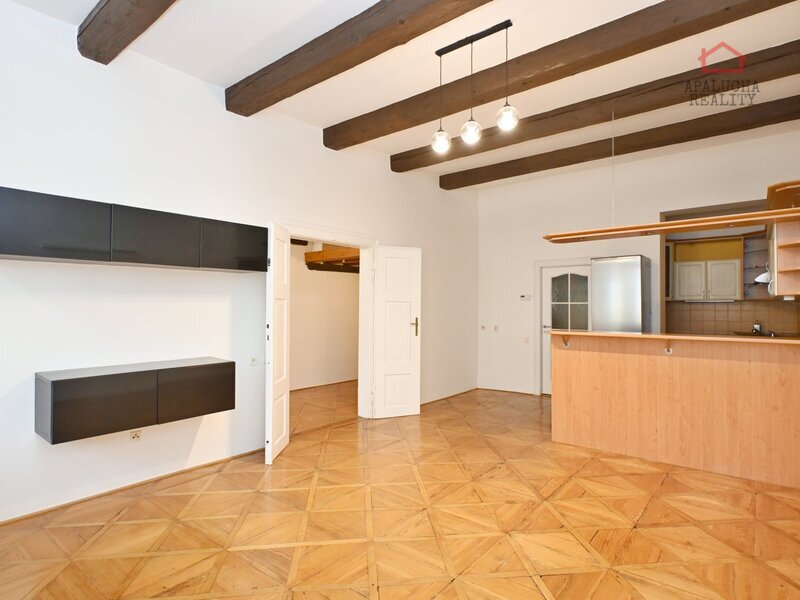 KUTNÁ HORA, BYT 3+KK, 77 m²