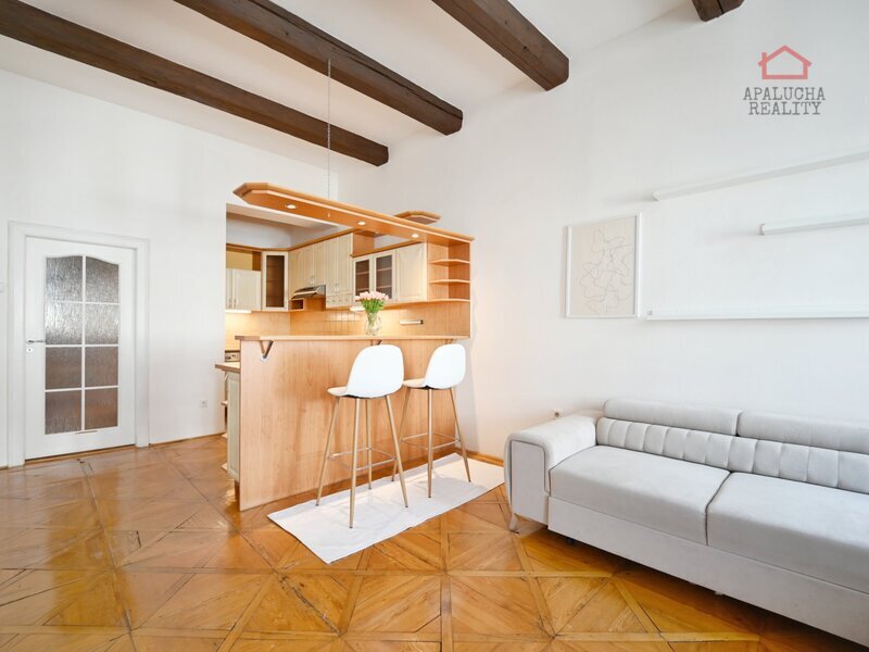 KUTNÁ HORA, BYT 3+KK, 77 m²