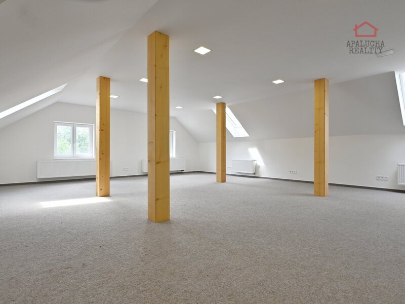 KUTNÁ HORA - POLIČANY, NEBYTOVÝ PROSTOR, 66 m²