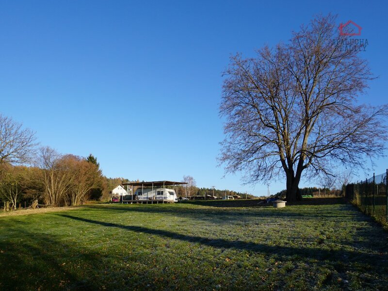 STARÉ NESPEŘICE, STAVEBNÍ POZEMEK 1790 m²