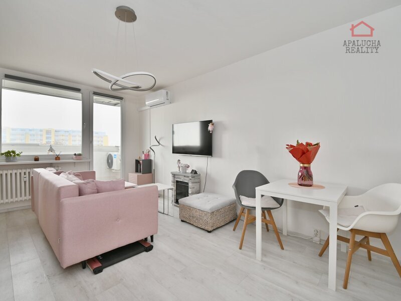 PRAHA STŘÍŽKOV, BYT V OV 2+KK S LODŽIÍ, 40 m²